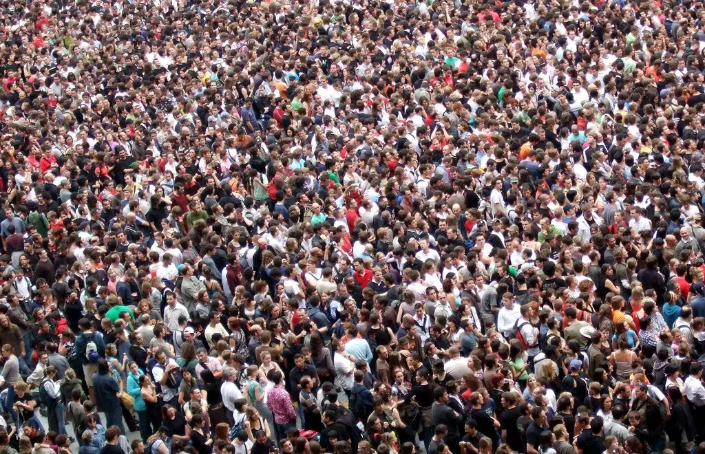 Crowd of people that represents the crowded markets businesses operate in